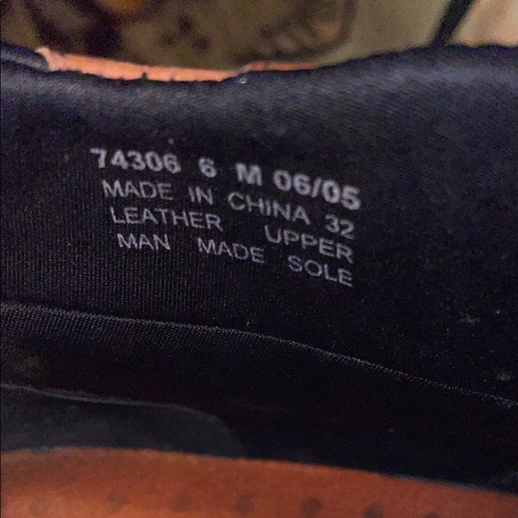 Clarks Brown and Black Winter Boots with Rugged Leather - Picture 5 of 5